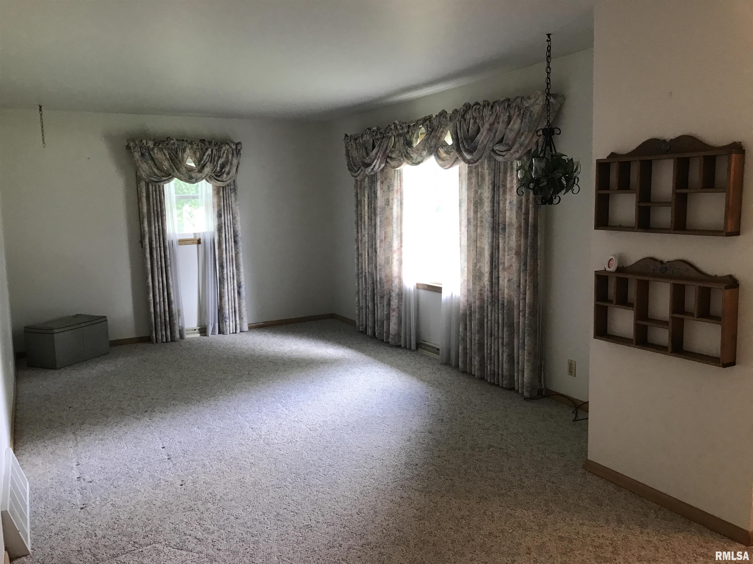 817 Harrison Street Kewanee, IL 61443 - Photo 6 of 29