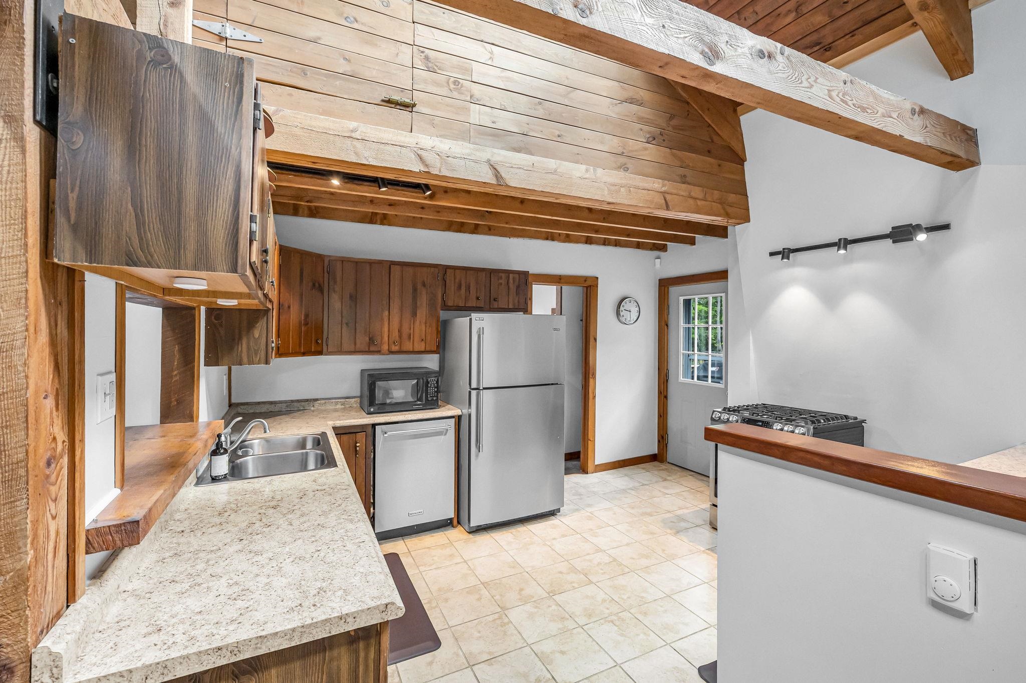 829 Pennel Hill Road Halifax, VT 05342 - Photo 11 of 38