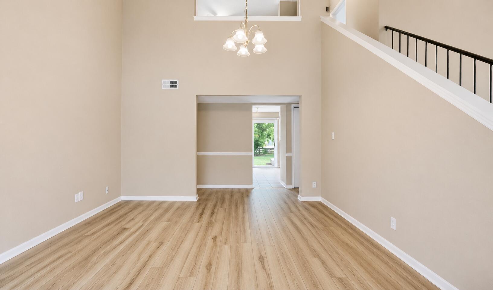 308 Squires Road Lexington, KY 40515 - Photo 15 of 50 Virtually Staged-- remove table