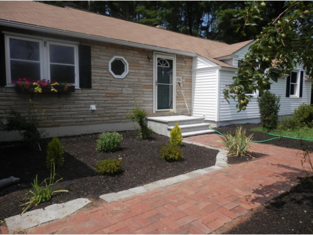 236 Brickett Road Manchester, NH 03109 - Photo 1 of 19