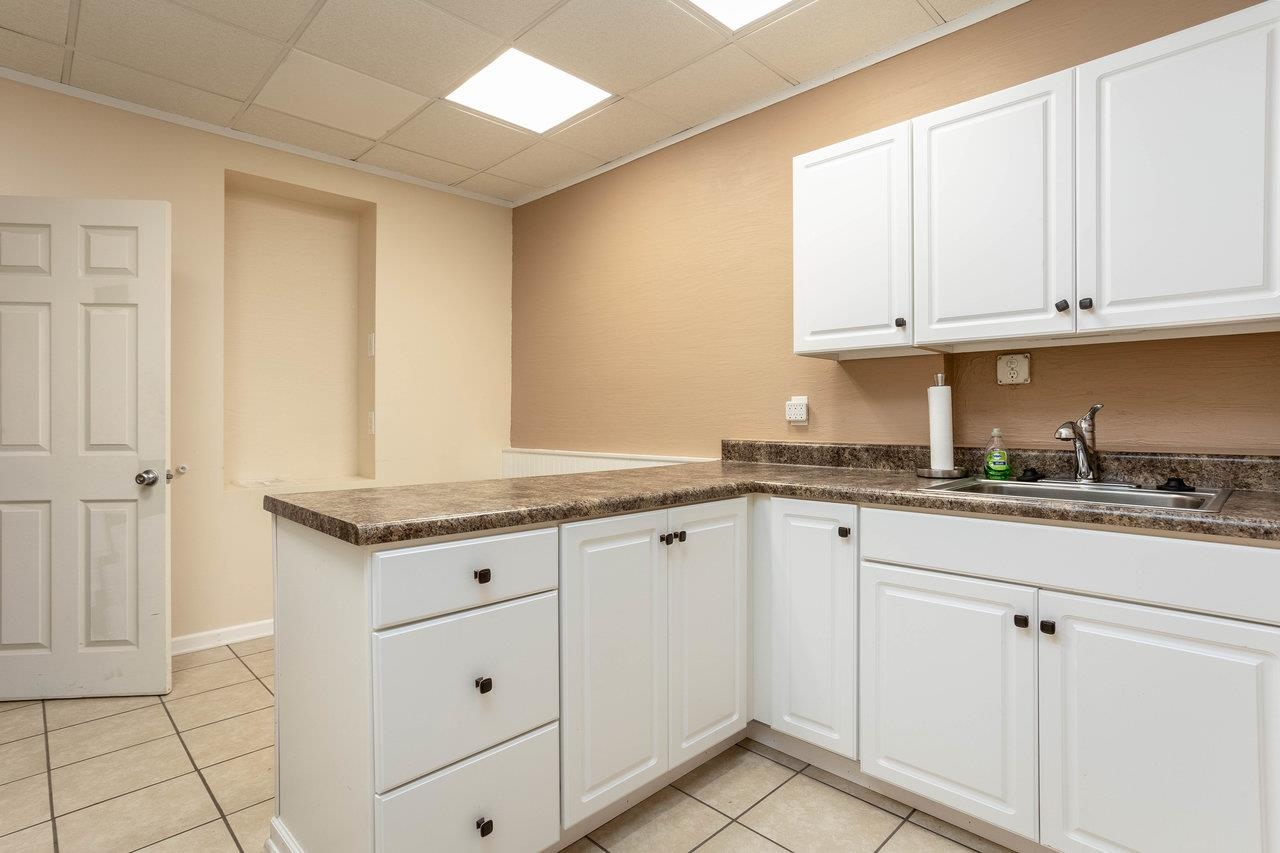 2408 Cedar Street Staunton, VA 24401 - Photo 10 of 54