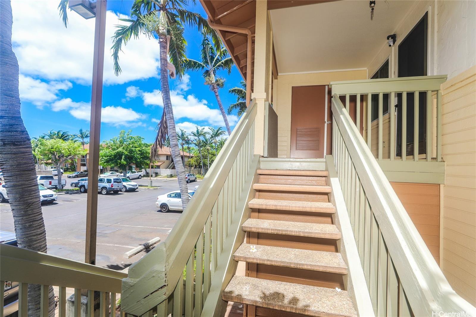 91-1101 Namahoe Street, Unit 3H Kapolei, HI 96707 - Photo 17 of 25 a view of entryway