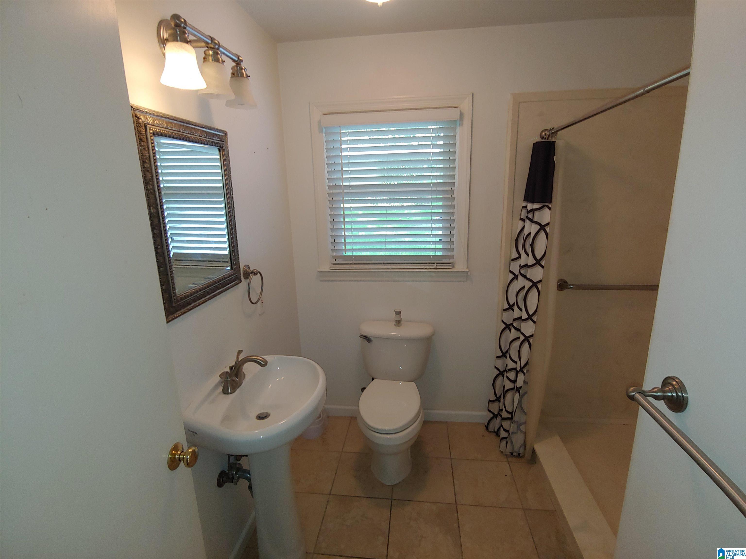 1305 Fairmont Road Sylacauga, AL 35150 - Photo 5 of 15