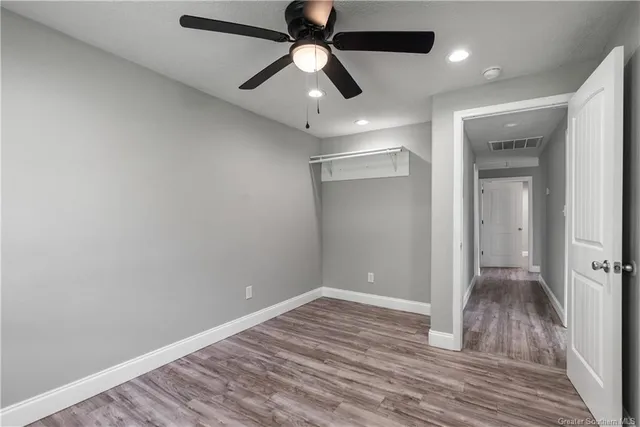 $2,000 | 1613 West Street, Vinton, LA 70668