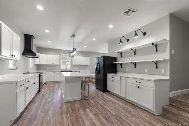 $2,000 | 1613 West Street, Vinton, LA 70668