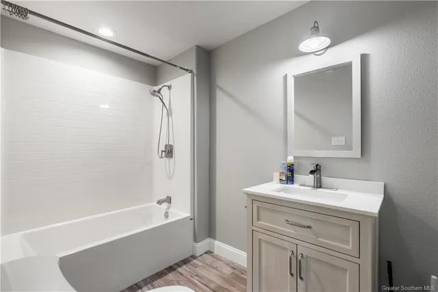 $2,000 | 1613 West Street, Vinton, LA 70668