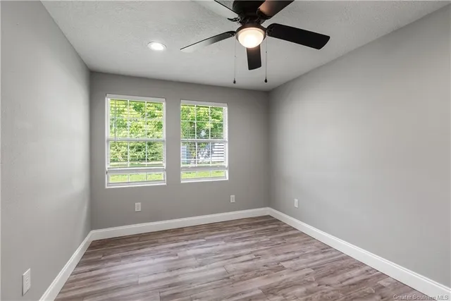 $2,000 | 1613 West Street, Vinton, LA 70668