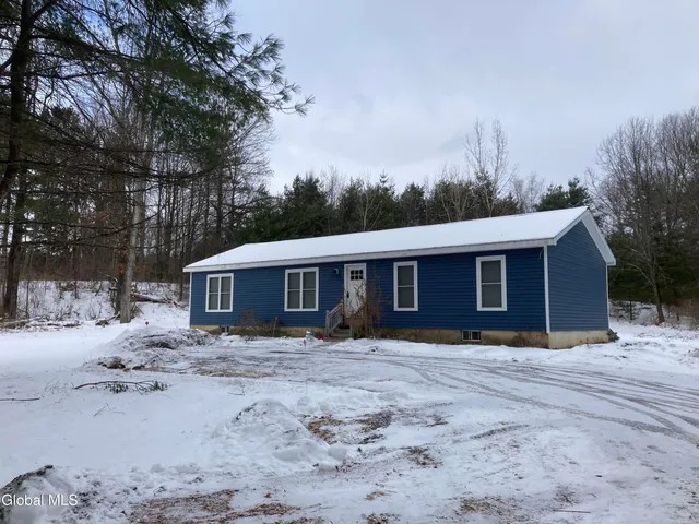 $2,300 | 157 Louden Road, Saratoga Springs, NY 12866