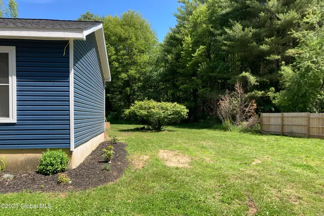 $2,300 | 157 Louden Road, Saratoga Springs, NY 12866