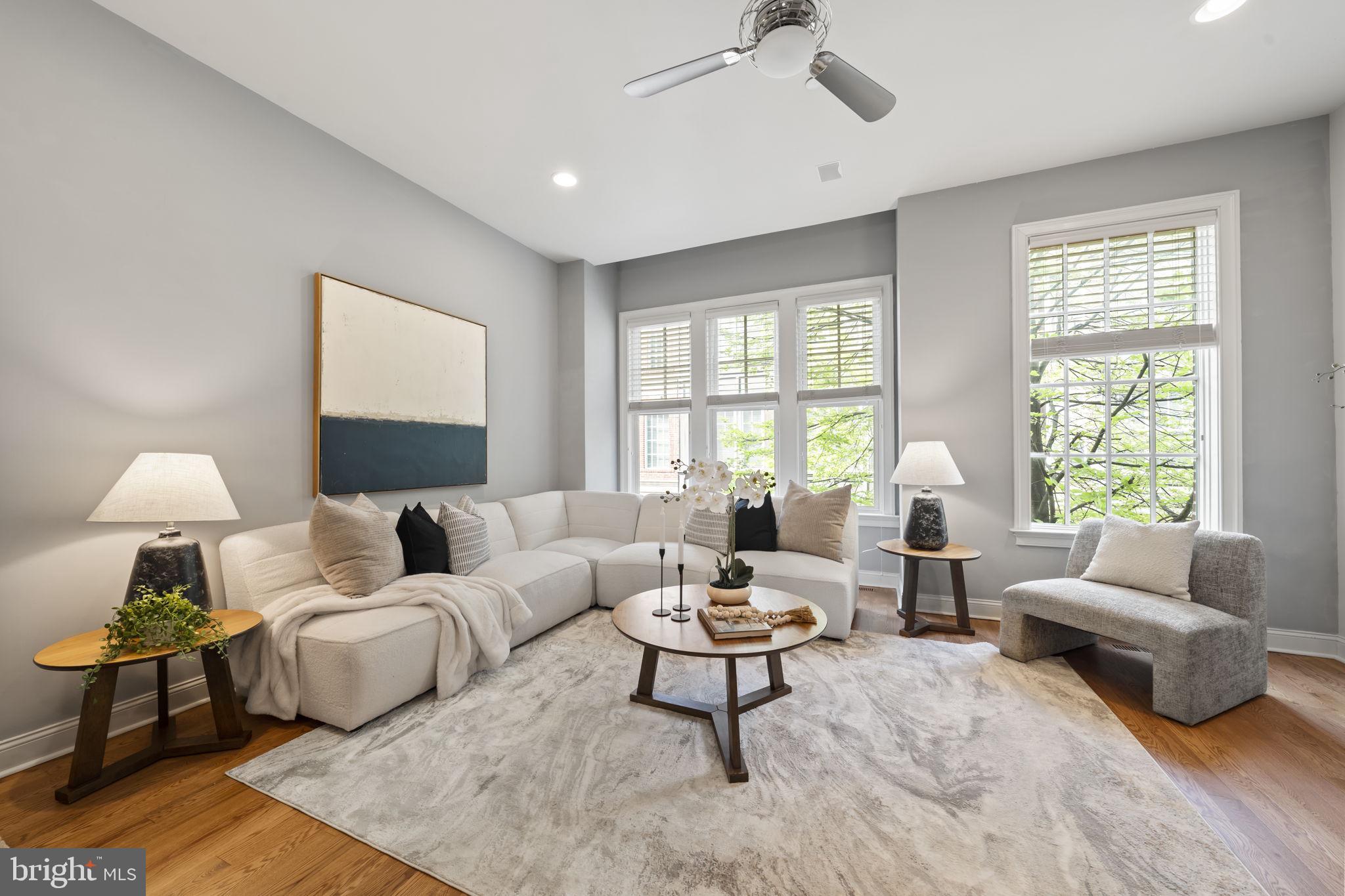 220 Gaskill Street Philadelphia, PA 19147 - Photo 34 of 60 Bright and inviting living space.