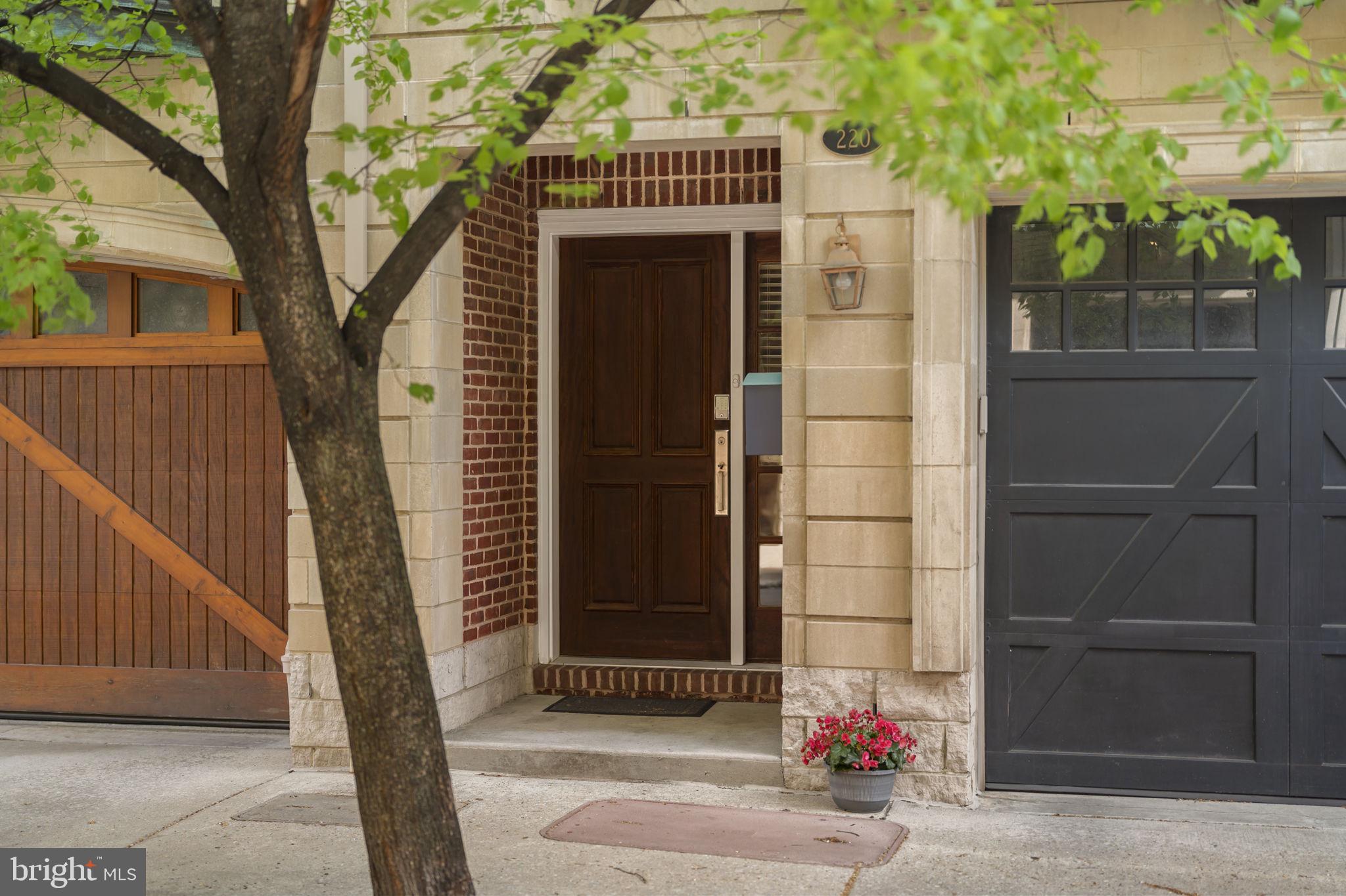 220 Gaskill Street Philadelphia, PA 19147 - Photo 5 of 60 Charming entrance with lush greenery.