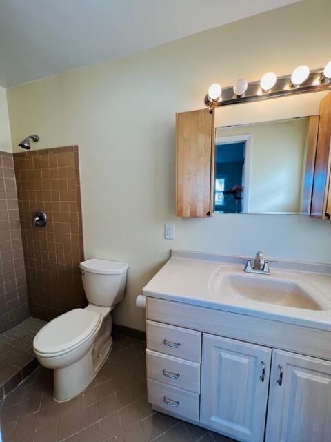 11184 Median Street Boca Raton, FL 33428 - Photo 8 of 16 Primary bathroom