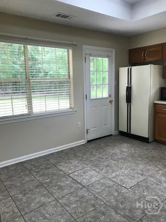 $2,000 | 700 Greenwich Drive, Richmond Hill, GA 31324