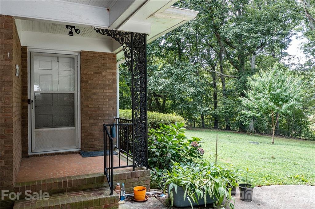 297 Southfork Road Lincolnton, NC 28092 - Photo 8 of 31 Gallery Image 8