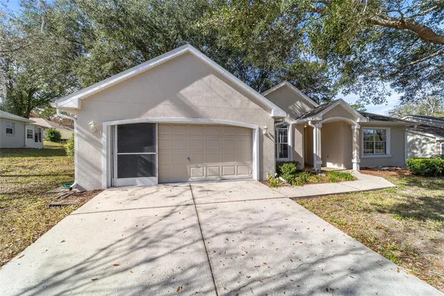 $215,000 | 11601 Southwest 77th Circle, Ocala, FL 34476