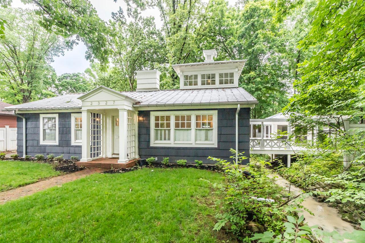 2327 Edington Road Columbus, OH 43221 - Photo 3 of 44 Gallery Image 3