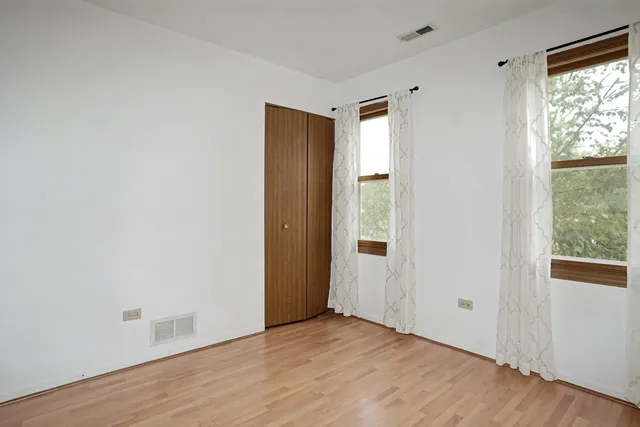 $379,900 | 1410 Misthaven Lane, Elgin, IL 60123