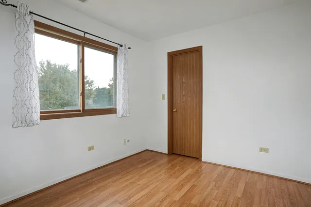 $379,900 | 1410 Misthaven Lane, Elgin, IL 60123