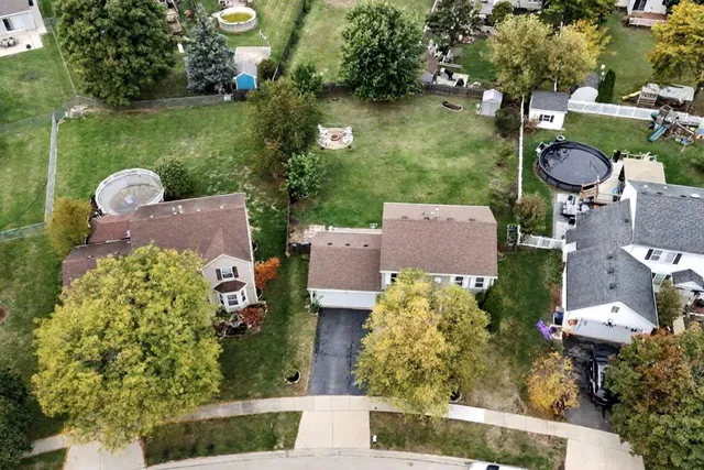 $379,900 | 1410 Misthaven Lane, Elgin, IL 60123