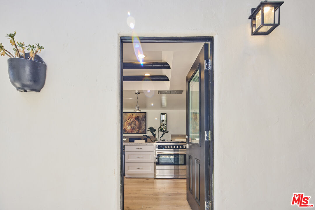 2266 Cold Canyon Road Calabasas, CA 91302 - Photo 30 of 36