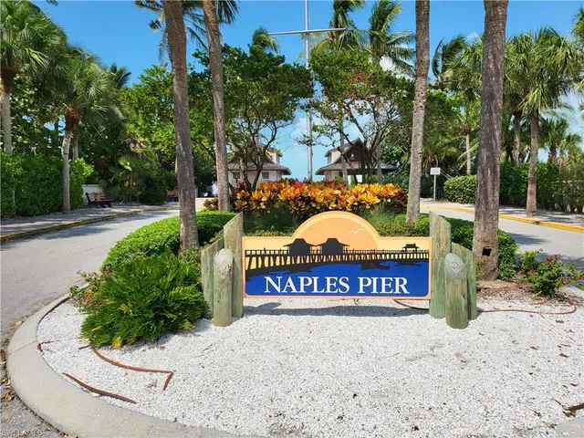 $343,000 | 21 High Point Circle East, Unit 308, Naples, FL 34103