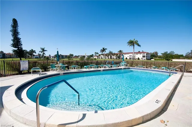 $343,000 | 21 High Point Circle East, Unit 308, Naples, FL 34103