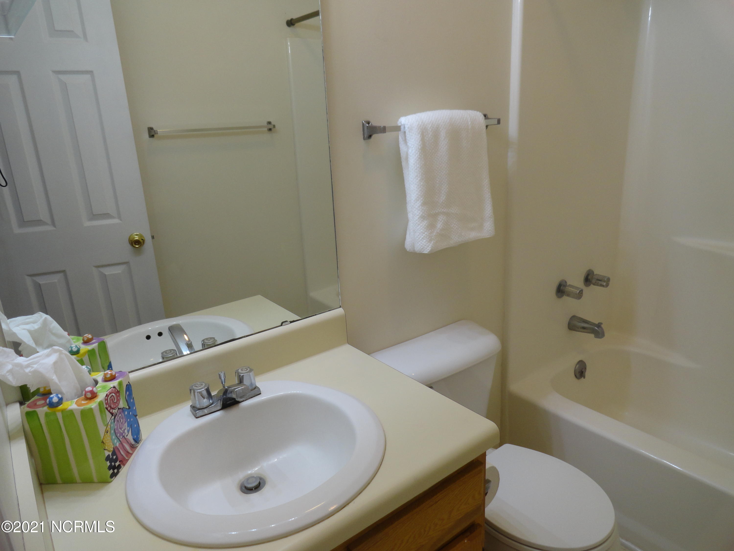 104 Poplar Road Havelock, NC 28532 - Photo 12 of 15 Hall Bath