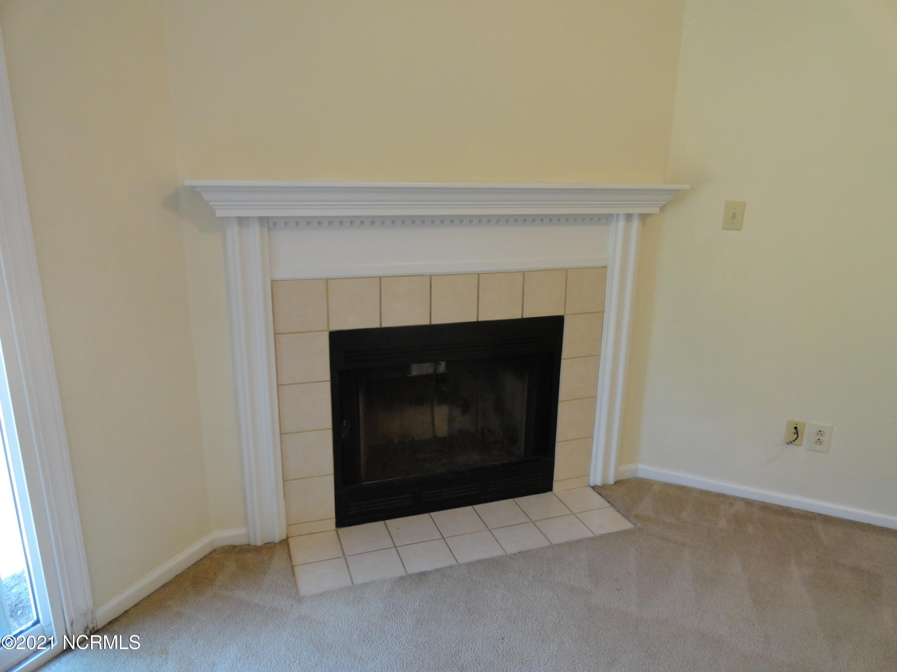 104 Poplar Road Havelock, NC 28532 - Photo 6 of 15 Fireplace w/Tile Surround