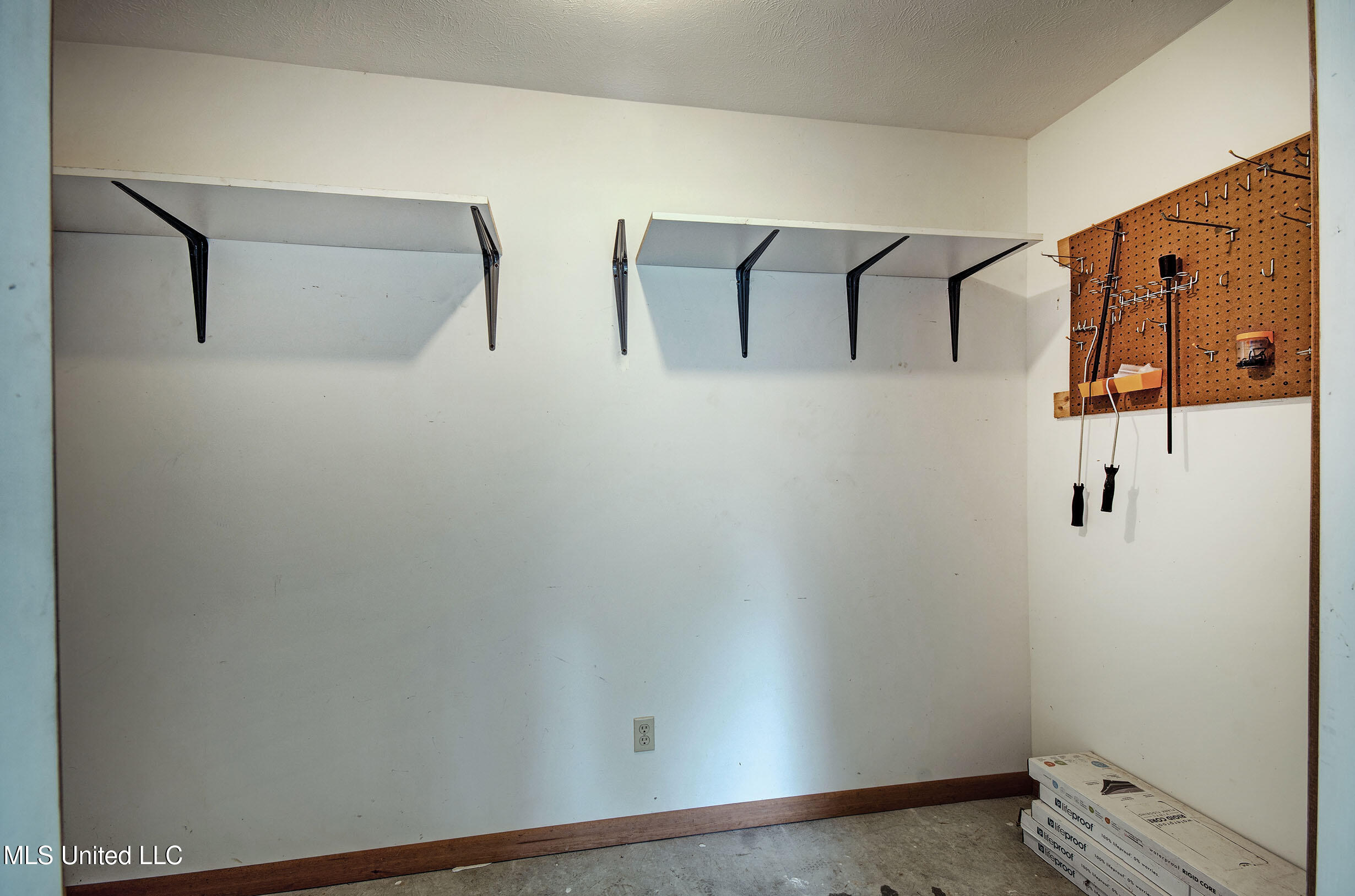 229 Pinehurst Circle Hazlehurst, MS 39083 - Photo 11 of 25 IMGP9547_8_9