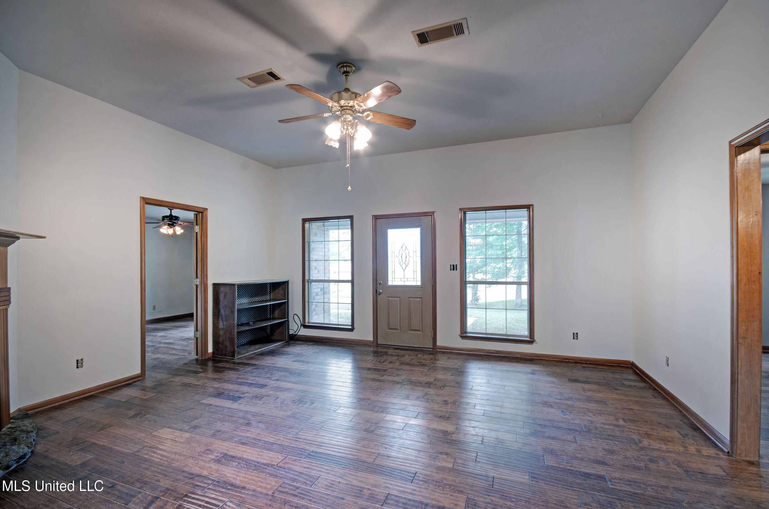 229 Pinehurst Circle Hazlehurst, MS 39083 - Photo 15 of 25 IMGP9568_69_70