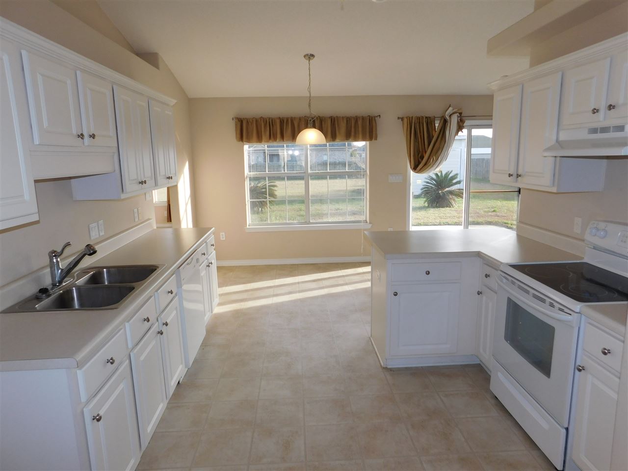 25818 Barbi Lane Elberta, AL 36530 - Photo 2 of 41