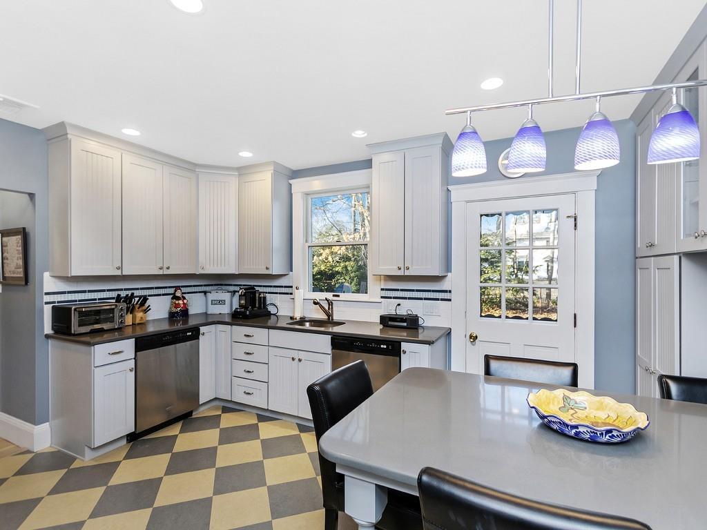 36 Nathan Road Newton, MA 02459 - Photo 5 of 23