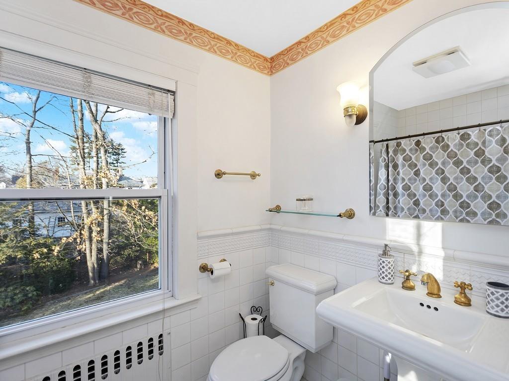 36 Nathan Road Newton, MA 02459 - Photo 10 of 23