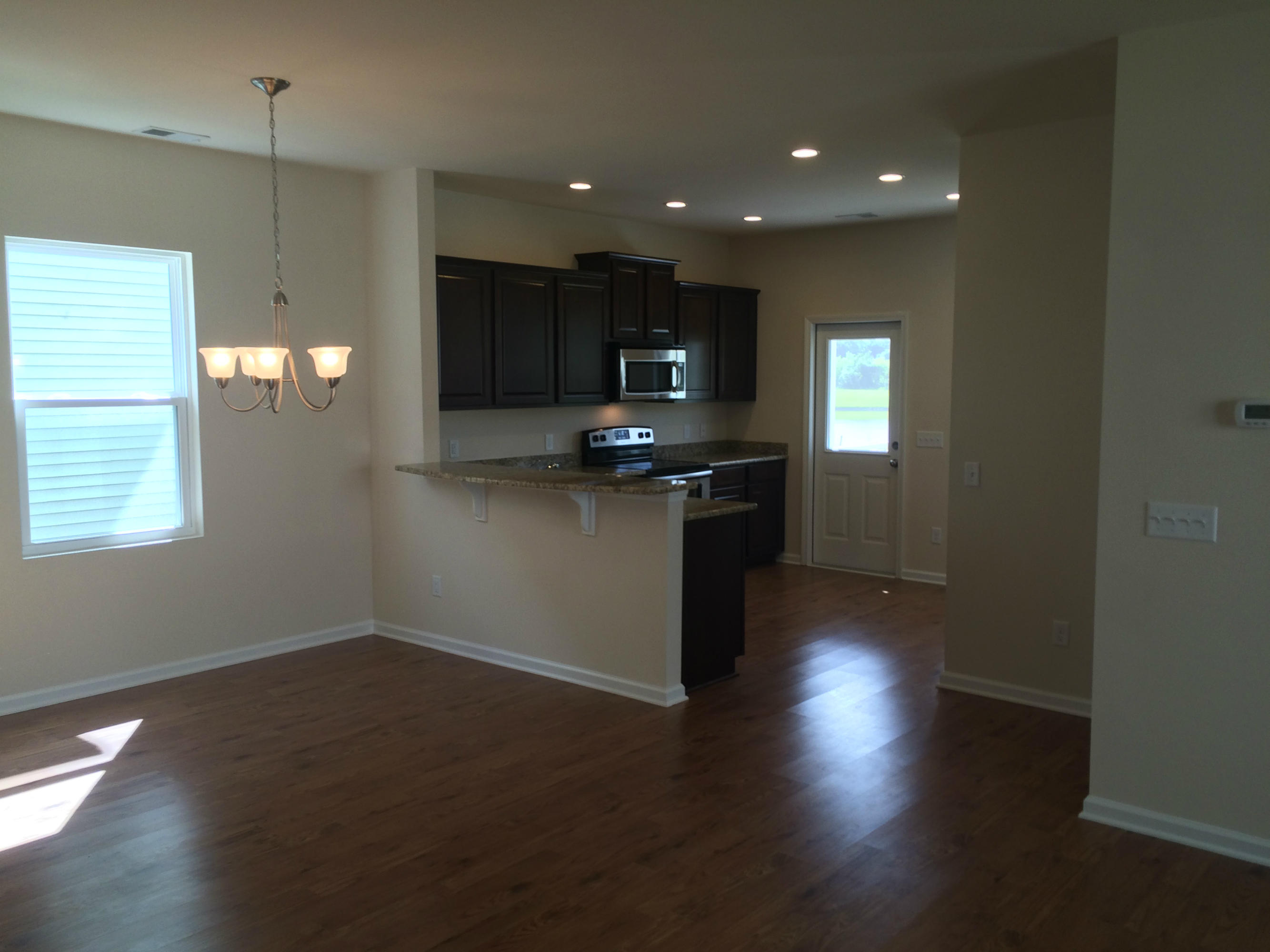 168 Brookhaven Road Summerville, SC 29486 - Photo 3 of 15 Kitchen/Dining