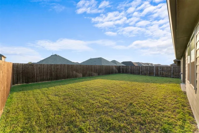 $1,850 | 413 Auburn Forest Drive, Princeton, TX 75407