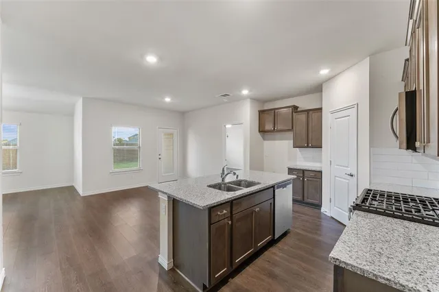 $1,850 | 413 Auburn Forest Drive, Princeton, TX 75407