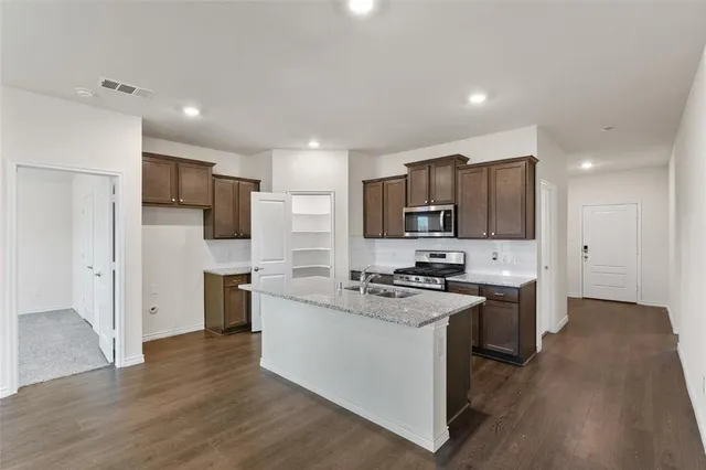 $1,850 | 413 Auburn Forest Drive, Princeton, TX 75407