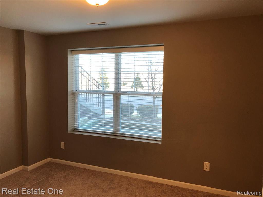 2908 Glenbar Circle, Unit 92 Rochester, MI 48307 - Photo 15 of 16
