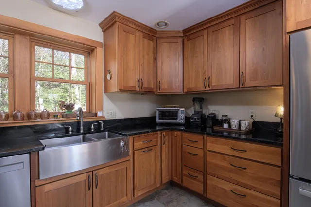 $1,345,000 | 135 Fred Houghton Road, Putney, VT 05346