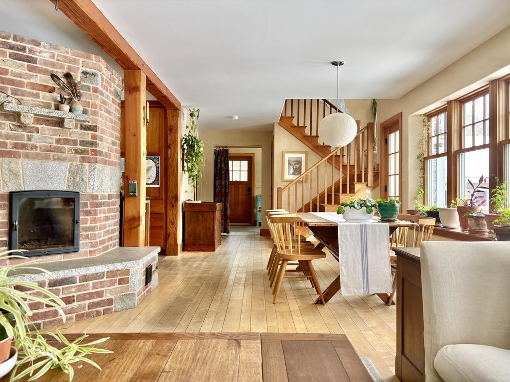 135 Fred Houghton Road Putney, VT 05346 - Photo 5 of 60