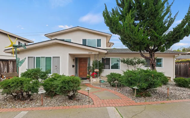 $1,749,000 | 3737-3739 San Remo Drive, Santa Barbara, CA 93105