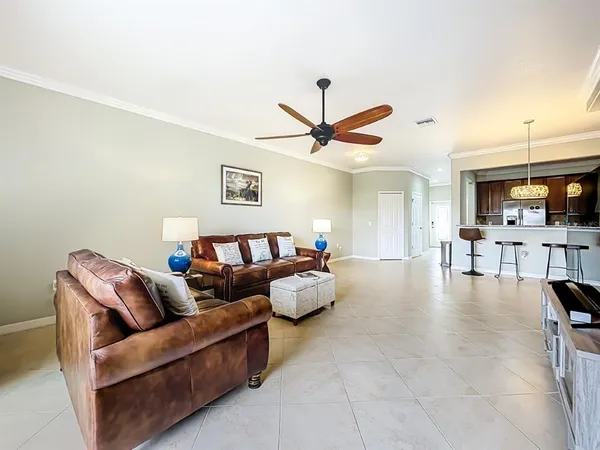 $284,500 | 20149 Lagente Circle, Venice, FL 34293