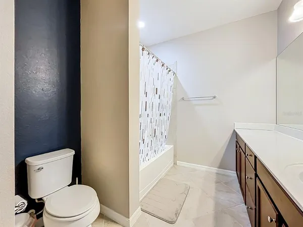 $284,500 | 20149 Lagente Circle, Venice, FL 34293