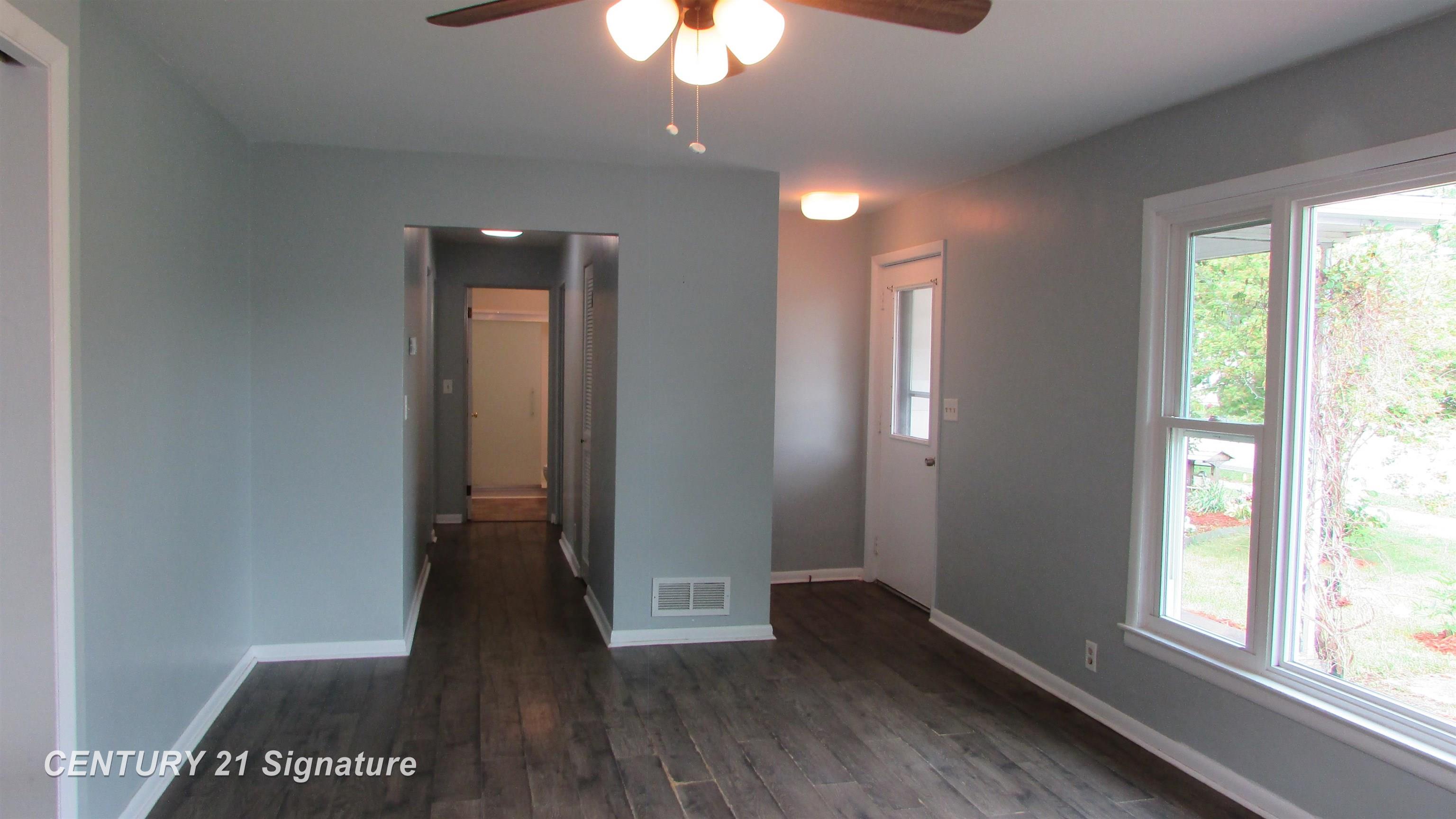 620 East Washington Road Freeland, MI 48623 - Photo 3 of 28