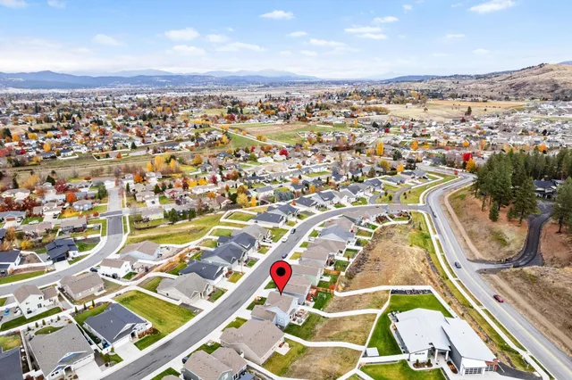 $450,000 | 18224 Selkirk Estates Road, Greenacres, WA 99016