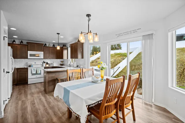 $450,000 | 18224 Selkirk Estates Road, Greenacres, WA 99016