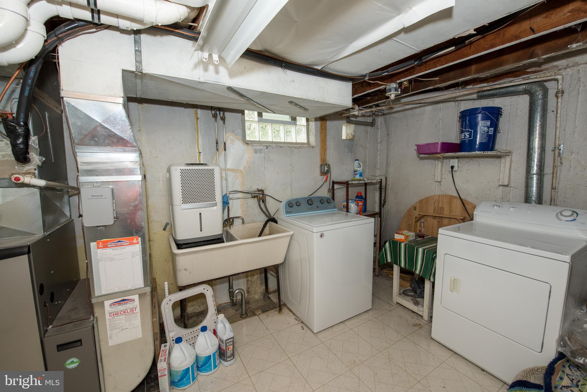 2968 Banner Road Willow Grove, PA 19090 - Photo 27 of 29 Laundry