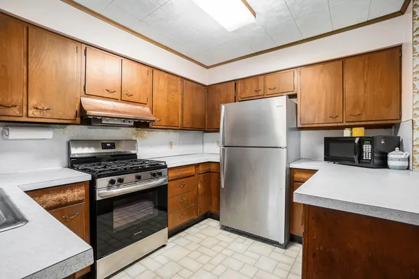 $210,000 | 110 South 2nd Street, Lawrence, MI 49064