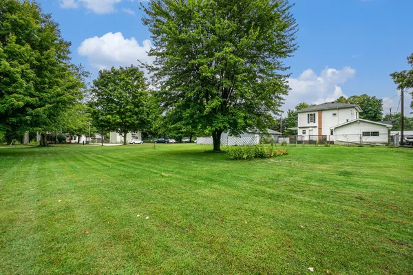 $210,000 | 110 South 2nd Street, Lawrence, MI 49064