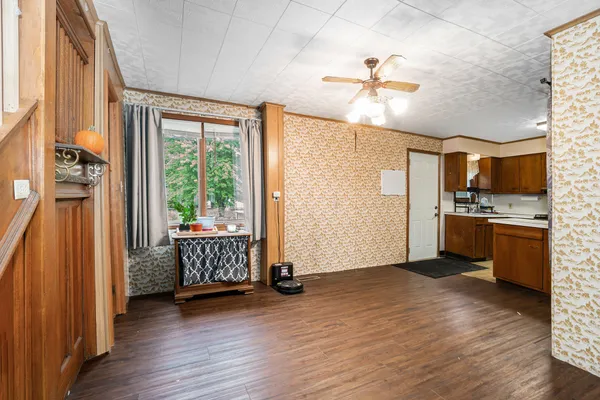 $210,000 | 110 South 2nd Street, Lawrence, MI 49064